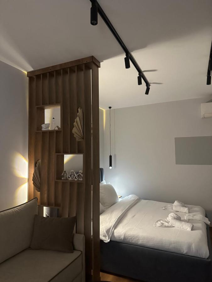 4Seasonsgea , Studio Apartment In Heart Of Tirana Eksteriør billede